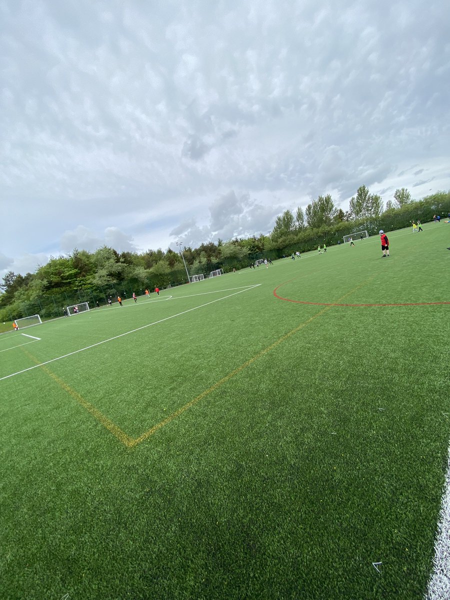 P7 Transition Sport Festival 🚨
Thanks to all our feeder primaries and non-feeder pupils for joining us this morning.
In, 4 activities in new tutor groups, friends made, fun had 💪⚽️🏀🎾🏆-<a href="/williamstonps/">Williamston Primary</a> <a href="/BellsquarryPS/">Bellsquarry Primary and ELC</a> <a href="/banktonps/">Bankton Primary Sch</a> @dedridgeps <a href="/JamesYoungHS/">JYHS</a>