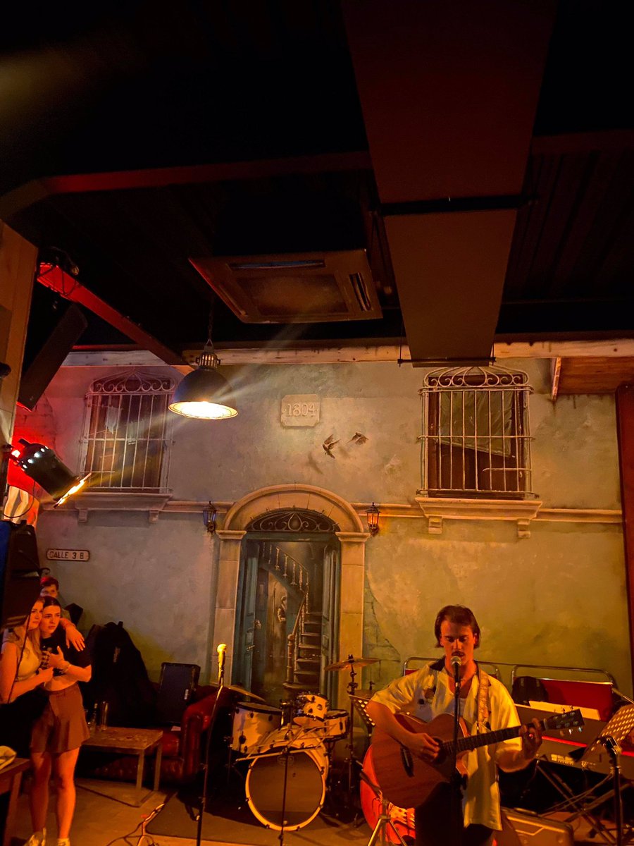 Great concert and great crowd last night at Cubana. Thanks to all those who have great performances and who came down to take part.