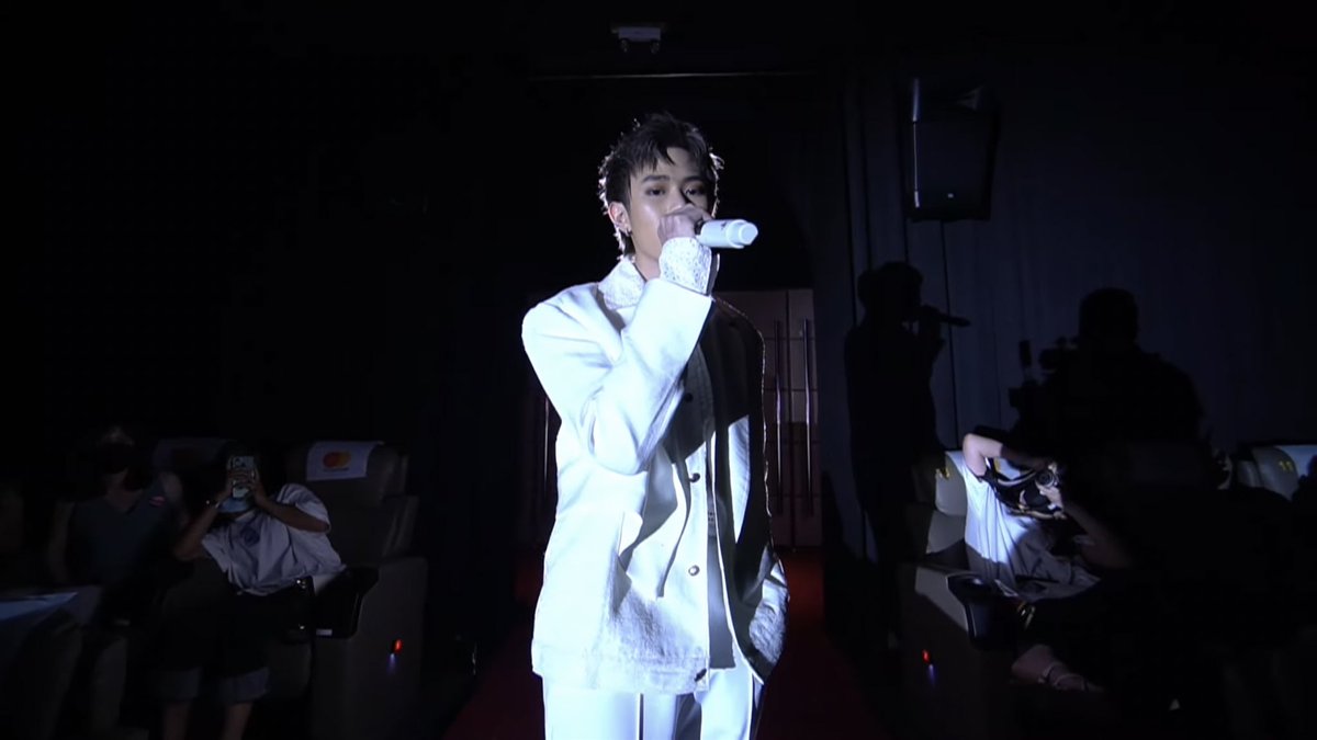 miumintt's tweet photo. ออกมารู้ว่าพระเจ้า
#IDontMissYou_GalaNight https://t.co/t45PZQSmJ6