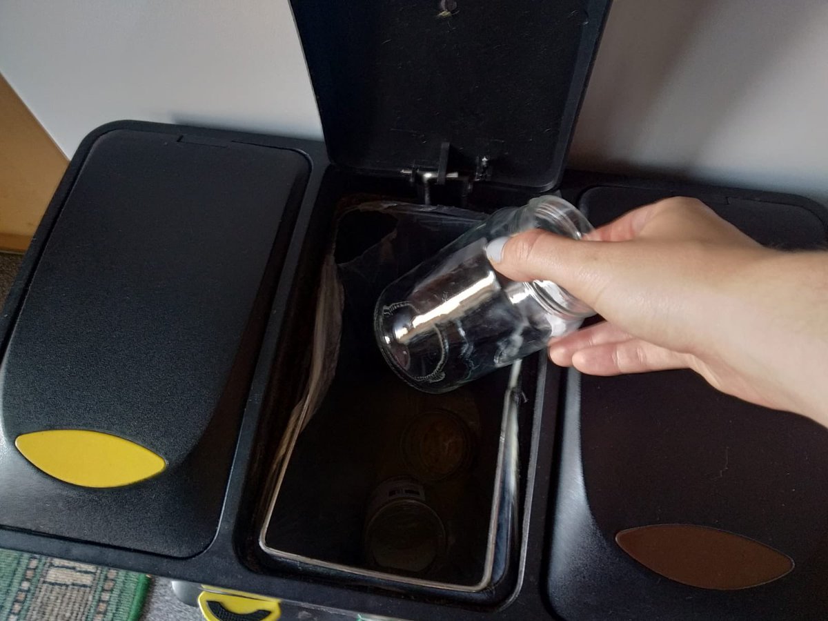 Reciclando se ayuda al medioambiente siempre, pero  hoy mucho más apoyando al <a href="/Caceres_Basket/">CacerEsBasket</a> <a href="/CCSiempreLimpio/">ConyserCYS</a> 💚🖤