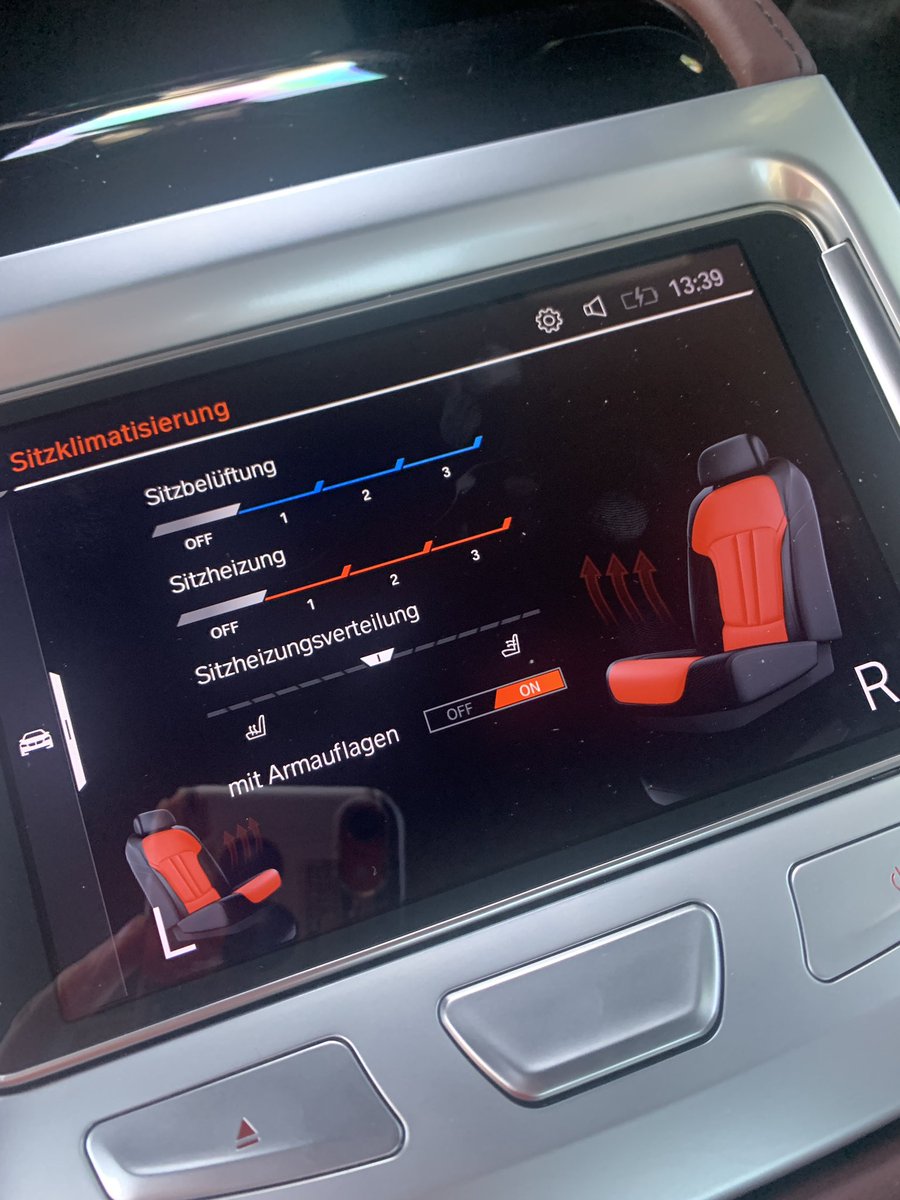 debbiebere's tweet photo. Confession: I ❤️ driving. Learnt as a teenager in #Mexico & always loved it! But haven’t had a car in 15years cause #NYC. So I’m delighted to be picked up in a #BMW which has seat massage, 3 interior screens & drives incredibly! #WhatIveBeenMissing #Carsoftoday #FutureisHere https://t.co/SDSDdjGKhI