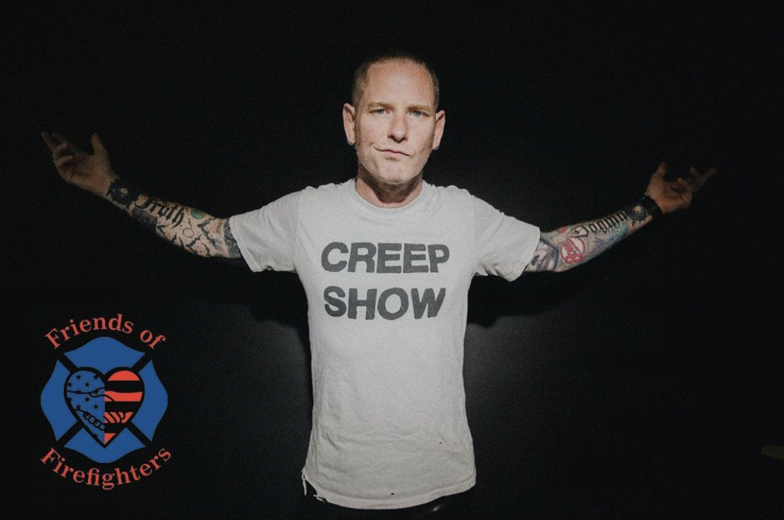 In the spirit of #MentalHealthAwarenessMonth, @CoreyTaylorRock has chosen @FriendsOfFF alongside the newly formed #TaylorFoundation as his Charity of Choice for the #KnotfestRoadShow Concert at @barclayscenter tonight! Text CMFT to 44-321 to give. Thank you for your support!
