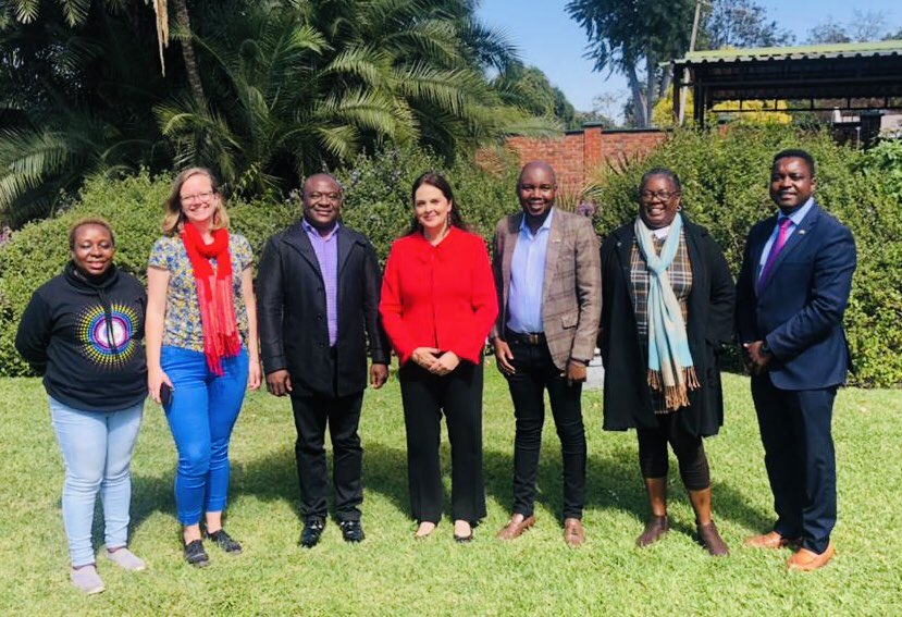 2/2 During @BTahzibLie’s visit she also listened to and engaged with civil society including ➡️Media orgs + journalists ➡️#HumanRightsDefenders ➡️#LGBTI groups ➡️Women’s rights & GBV orgs ➡️NL strategic partners