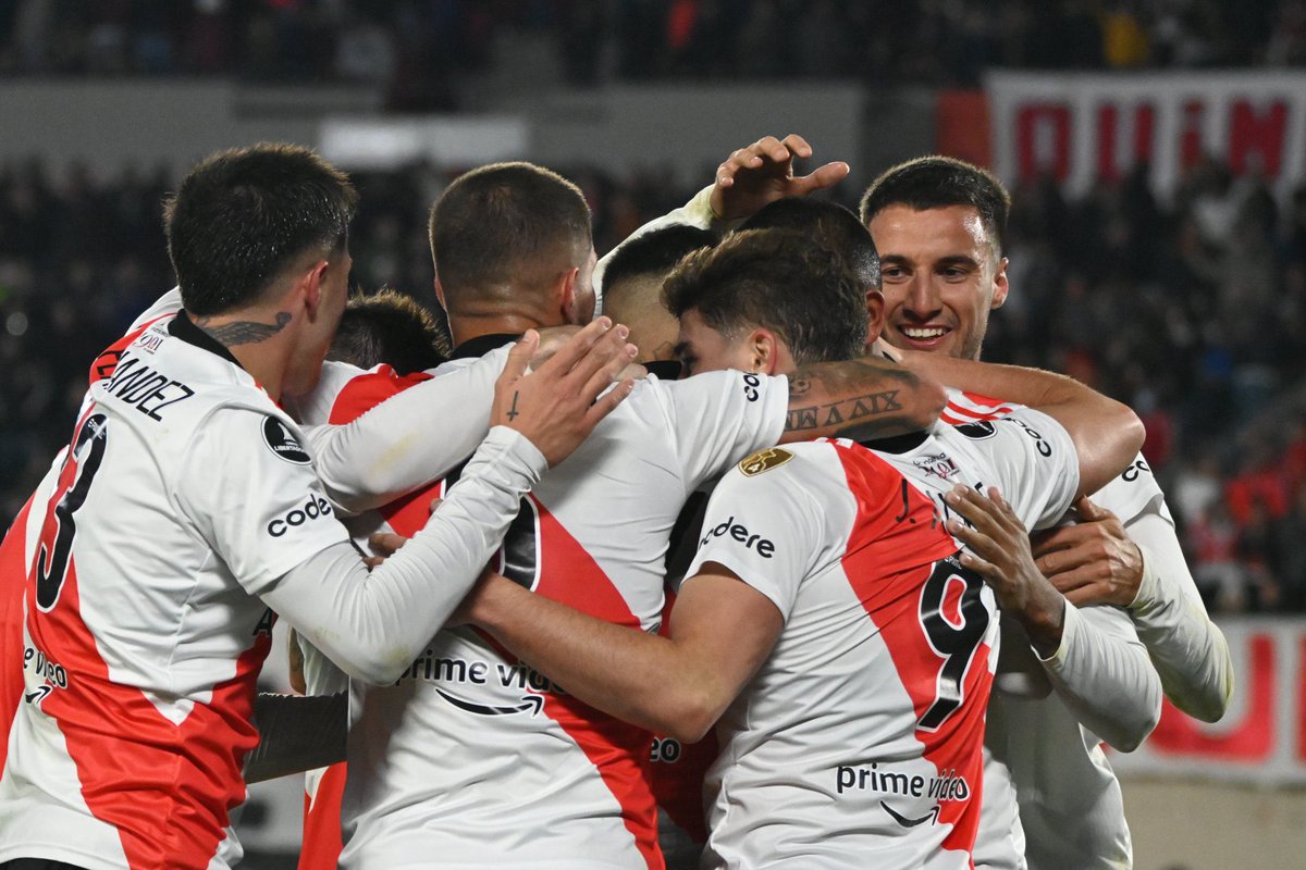 RodolfoDonofrio's tweet photo. Felicitaciones a cuerpo técnico, jugadores e hinchas.
Gran partido y primeros en la zona.
Vamos por más. https://t.co/CckHZfNt5a