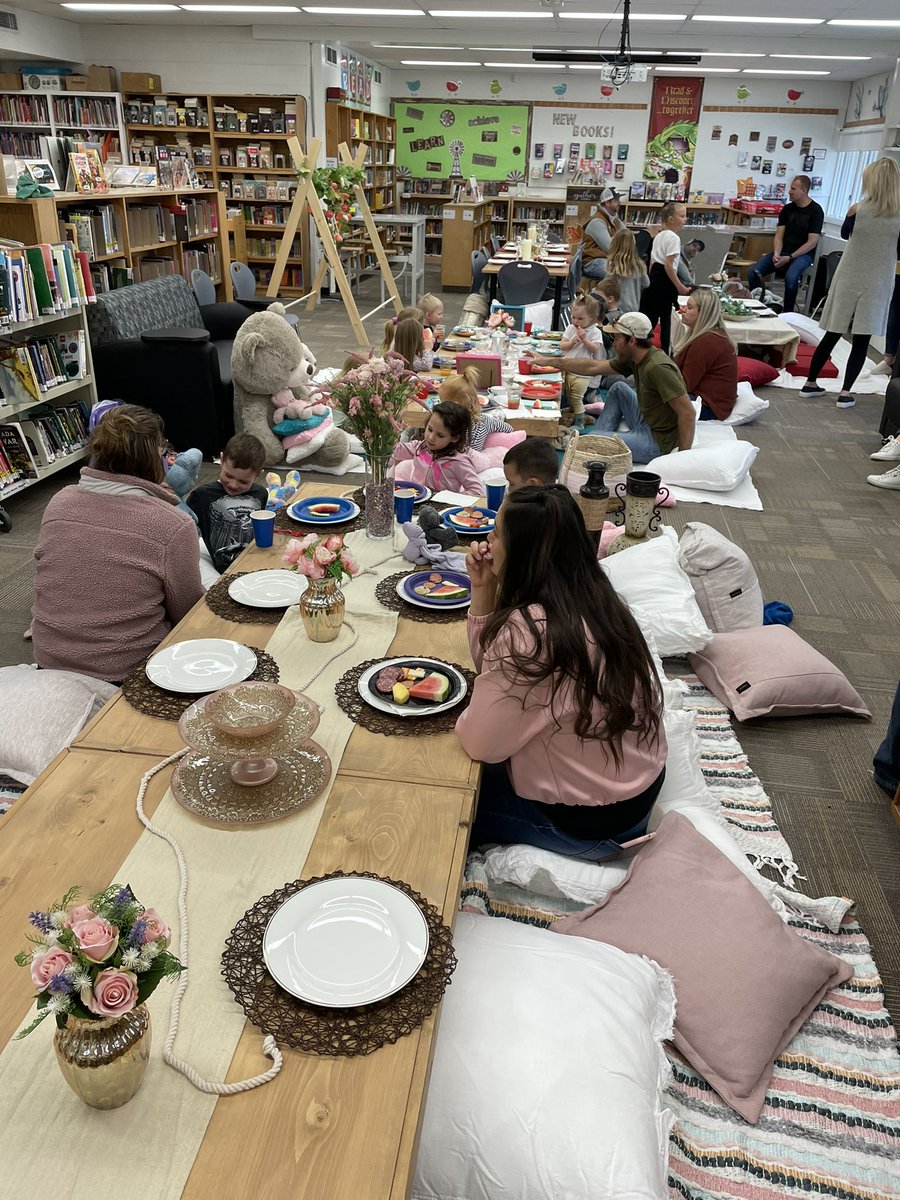 LindaleSchool's tweet image. Thanks luxuryrosesk.com for our incredible pre-k teddy bear picnic! This is what it’s all about! #learningtogether  @Amanda_239 #prek
