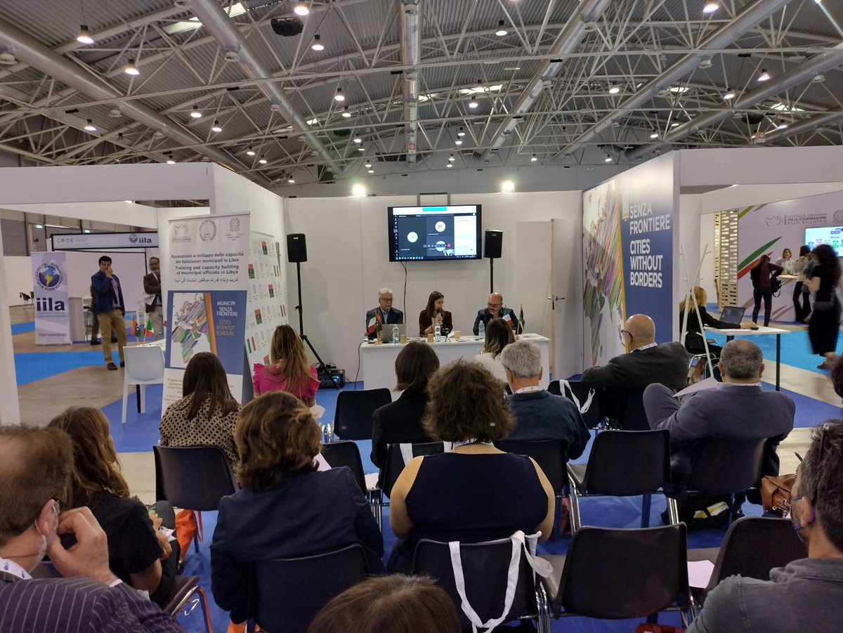 تعزيز عملية اللامركزية ودعم القدرات البلدية للمدن الليبية. تنسيق و تقوية العديد من المشارع الإيطالية في ليبيا 
<a href="/ItalyinLibya/">Italy in Libya</a>  <a href="/AICS_Tunis/">AICS Tunis</a> <a href="/CIHEAMBari/">CIHEAM Bari</a> <a href="/Arter_ER/">ART-ER</a> <a href="/CCITrento/">CCI - ICC</a> <a href="/franpesca6/">Francesca Mattei</a>
<a href="/comunerimini/">Comune di Rimini</a>
<a href="/comunepadova/">Comune di Padova</a> <a href="/comuni_anci/">comuni_anci</a>