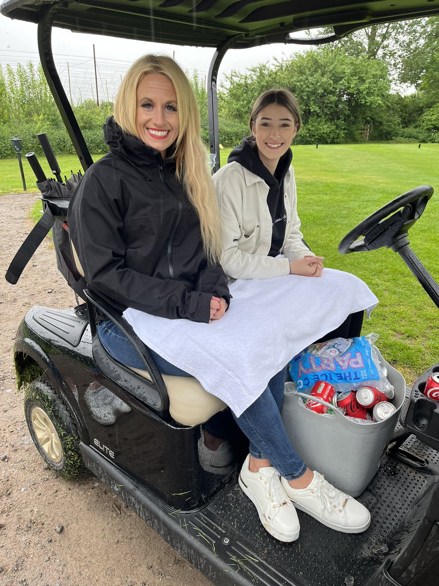 Here at the #CaveHotel #Canterbury Grannies on tour #charity #golfday 🏌️‍♀️🏌️‍♀️🏌️‍♂️⛳️