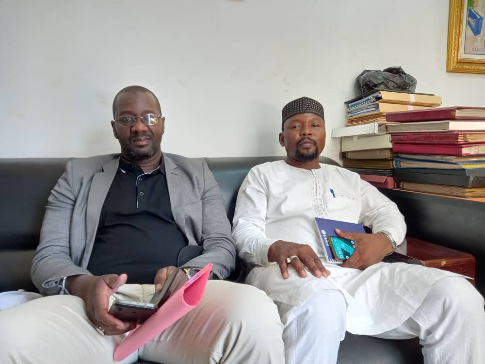 RenedepMali's tweet photo. Le #RENEDEP a réalisé une émission de sensibilisation sur l'accès de la population à la #justice au #Mali. C'était sur la télévision nationale. Animée par M. Sarafilou Coulibaly, Magistrat en service à la DNAJS et le Ibrahima A. MAIGA du RENEDEP.
@Just__Future
 
@Cordaid https://t.co/oAMfBYQaIY