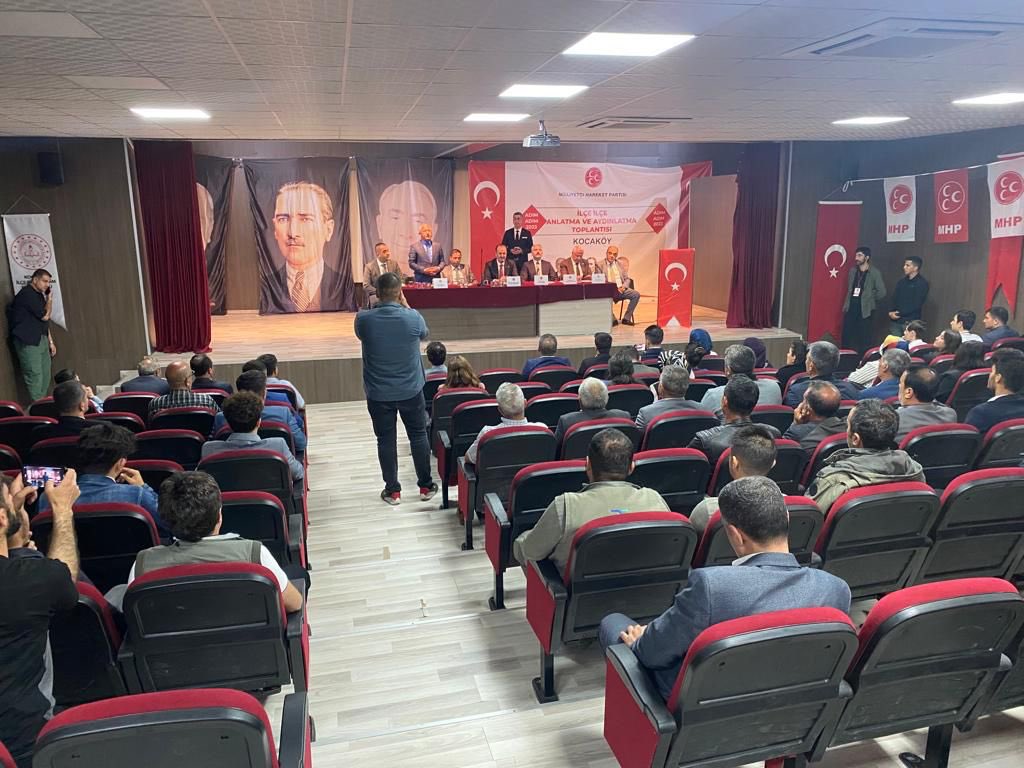 TmrOsmanagaoglu's tweet photo. Adım Adım 2023;İlçe İlçe Anlatma ve Aydınlatma Diyarbakır Programımız Kocaköy’de devam etti.MYK Üyelerimiz @GonultasEyup @ademyurdagul @bhdralprn @mbesirtatar,İl Bşk. @cihankayaalp5 ve İlçe Bşk. Mirza Akdemir ile Kocaköylü hemşerilerimizle hasret giderdik. https://t.co/K8z7HWsgW6
