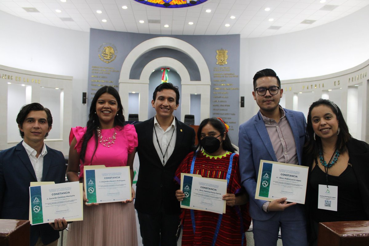 Un éxito el Foro Estatal: "#Juventud y Participación Política".
Agradecidos por la oportunidad que nos brindó el Congreso del Estado y sobretodo por la asistencia de grandes jóvenes líderes que encabezan el cambio generacional en #SLP. 

¡Gracias a todos!

#ciudadanos #jovenes