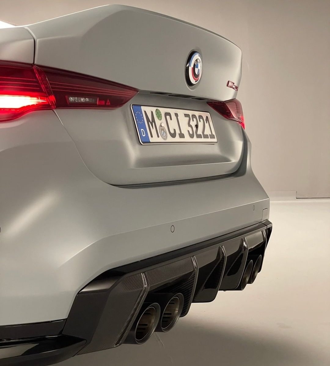 ExoticBMW tweet media