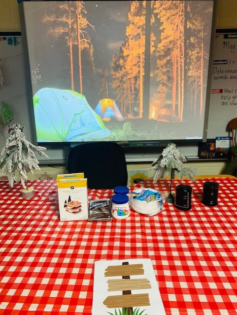 ColonialElem's tweet photo. "Camp Learn A lot, We're Ready for S'more Learning!" Students were so exciting walking into Ms. Whitten's classroom today! Awesome Job! โบ๏ธ๐๏ธ๐ซ๐๐#loveleeschools #leetweets #thirdgradefun https://t.co/0DwyemB13H