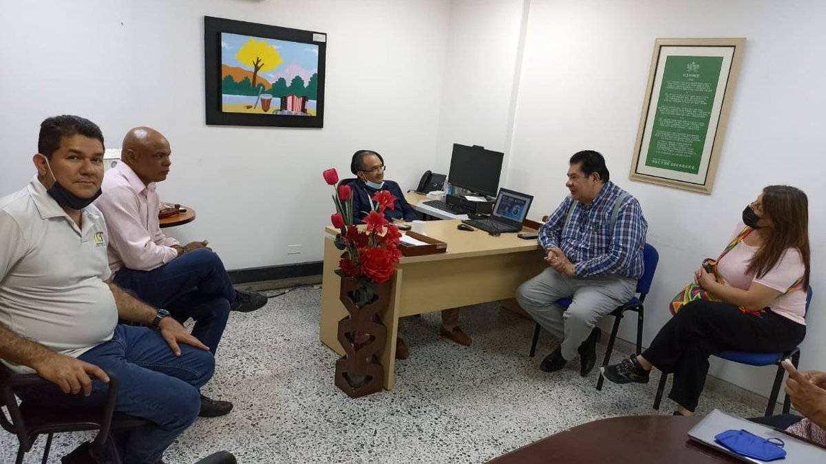 CGTCol's tweet photo. #CGTinforma🎙️ #Valledupar🪗

En la visita al departamento del #Cesar junto a miembros  de la Mesa Ejecutiva de la CGT, el compañero Percy Oyola Palomá @poyolap, sostuvo reuniones con los directores de @SENAComunica Cesar, @comfacesar y @fenalcocesar. https://t.co/ztKG6iVanB