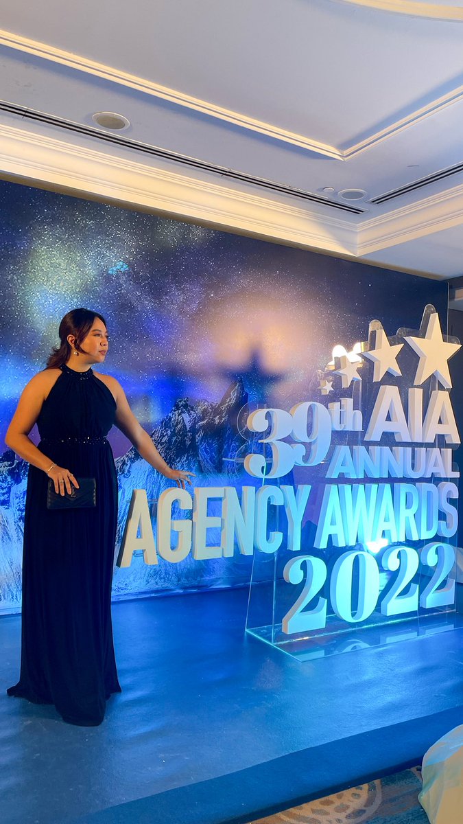 _handshakes's tweet photo. Work events 💙🤍❤️ Embracing the  moment and getting inspired to proactively grow into the woman I’m meant to be. https://t.co/1gWvnTUDs8