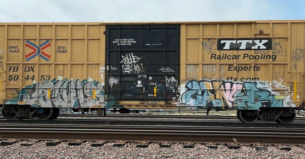 spraystreet's tweet photo. Freight Friday
.
.
#freightfriday #fr8 #fr8heaven #freight #freightgraffiti #graffiti #spraystreet #sprayst #artcrimes #nft #art #spraypaint https://t.co/rUgEZk0S1W https://t.co/JmAkVX5kD7