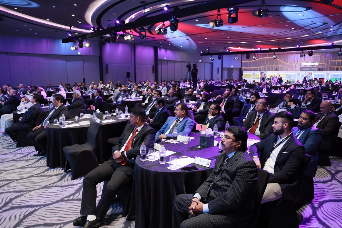 Panasonic_MEA's tweet photo. We restated our commitment of MEA market expansion and consumer wellbeing at our regional dealer convention and unveiled our new global motto - โLive Your Bestโ.
#LiveYourBest #WellbeingForLife #PanasonicConvention #Partners #Dubai #PanasonicMoments https://t.co/S5yNZOZiAv