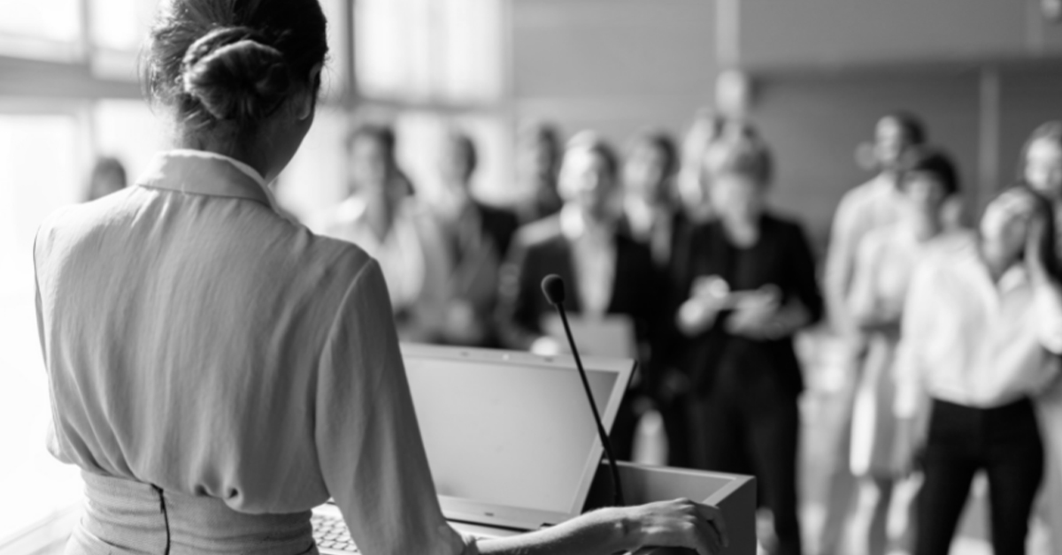 The way we speak affects the way people think about us, so it is understandable that it often comes with nerves and anxiety. bit.ly/3LFF2By 

#PublicSpeaking #Confidence #CommunicationSkills #SelfDevelopment