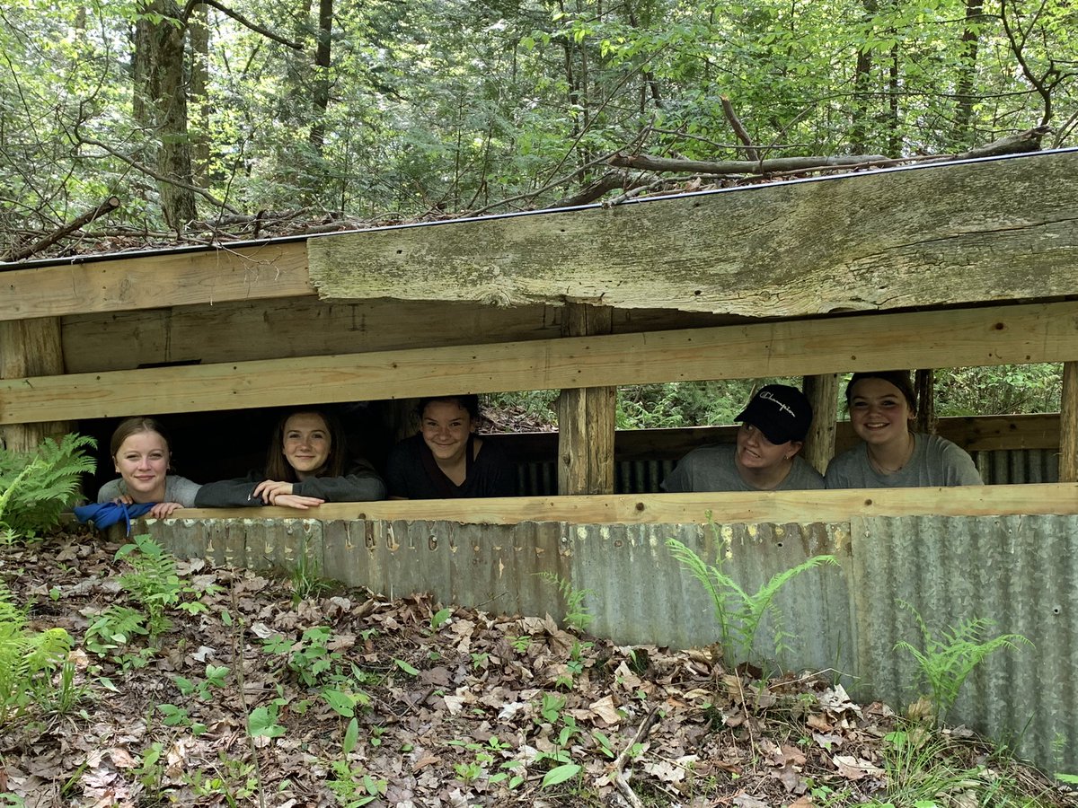 DaleRoadSenior's tweet photo. Our grade 7’s enjoying a day of learning at escape maze ptbo #fieldtripsareback https://t.co/Obgd78kyr5