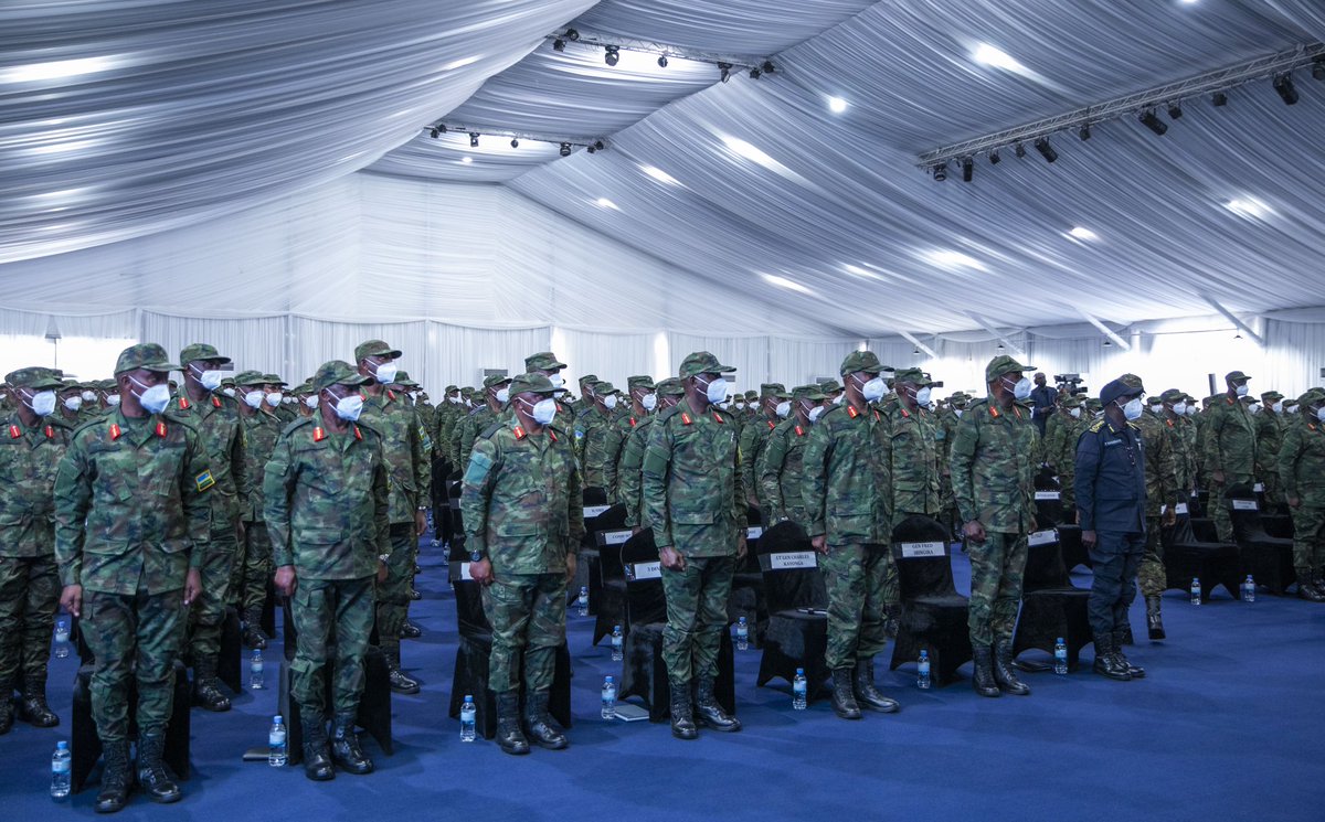 UrugwiroVillage's tweet photo. Today, President Kagame, Commander-in-Chief of the Rwanda Defence Force (RDF), chairs a High Command Council attended by members from the RDF, Rwanda National Police (RNP), the National Intelligence and Security Service (NISS) and other security organs. https://t.co/4rE0qbe4ZJ
