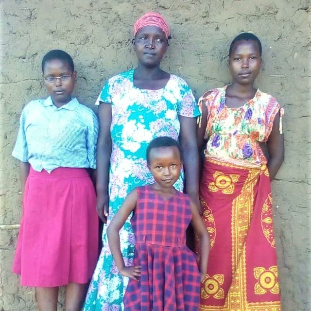 MweziFoundation's tweet photo. Introducing the fourth and final recipient of The Mwezi Foundation Scholarship, Sofia! This scholarship will enable her to take up her place at Murray Girls, a top local school. Sofia hopes that her time there will help her achieve her dream of becoming a judge #keepgirlsinschool https://t.co/EIkU70xImT