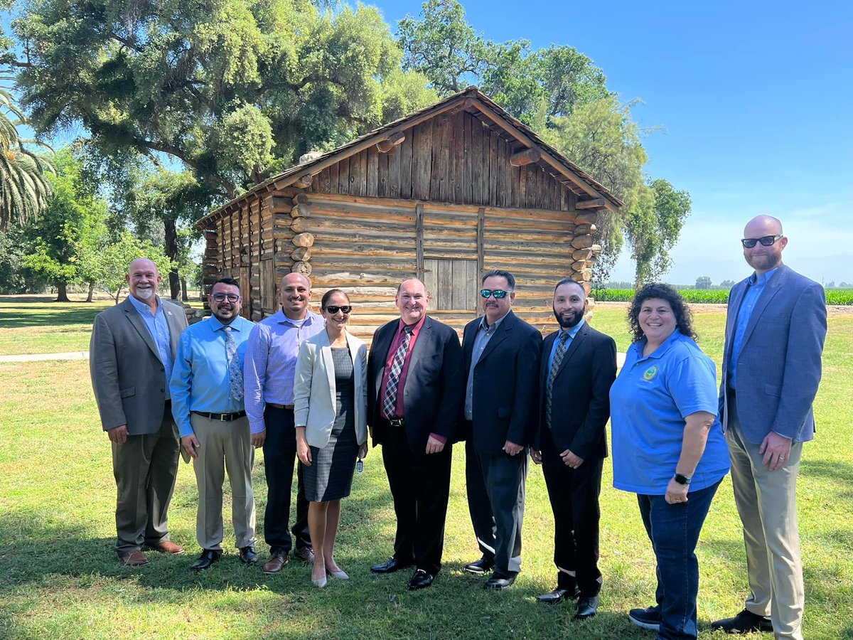 CountyofTulare's tweet photo. The Chair of the Tulare County Board of Supervisors, Eddie Valero, gave his State of the County speech at 
Mooney Grove Park on Thursday. Special thanks to United Way of Tulare County and all attending community members and county staff. 
#TulareCounty https://t.co/waYVvfnIWk