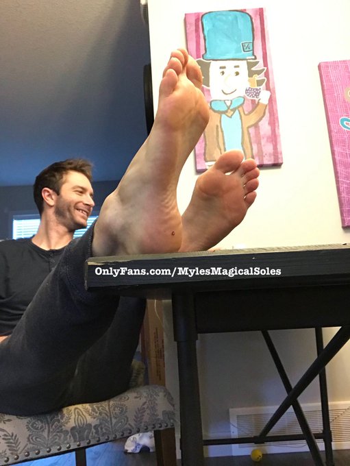 When hanging out with your friends looks like this 👀🤯 https://t.co/F7Hj221cT9