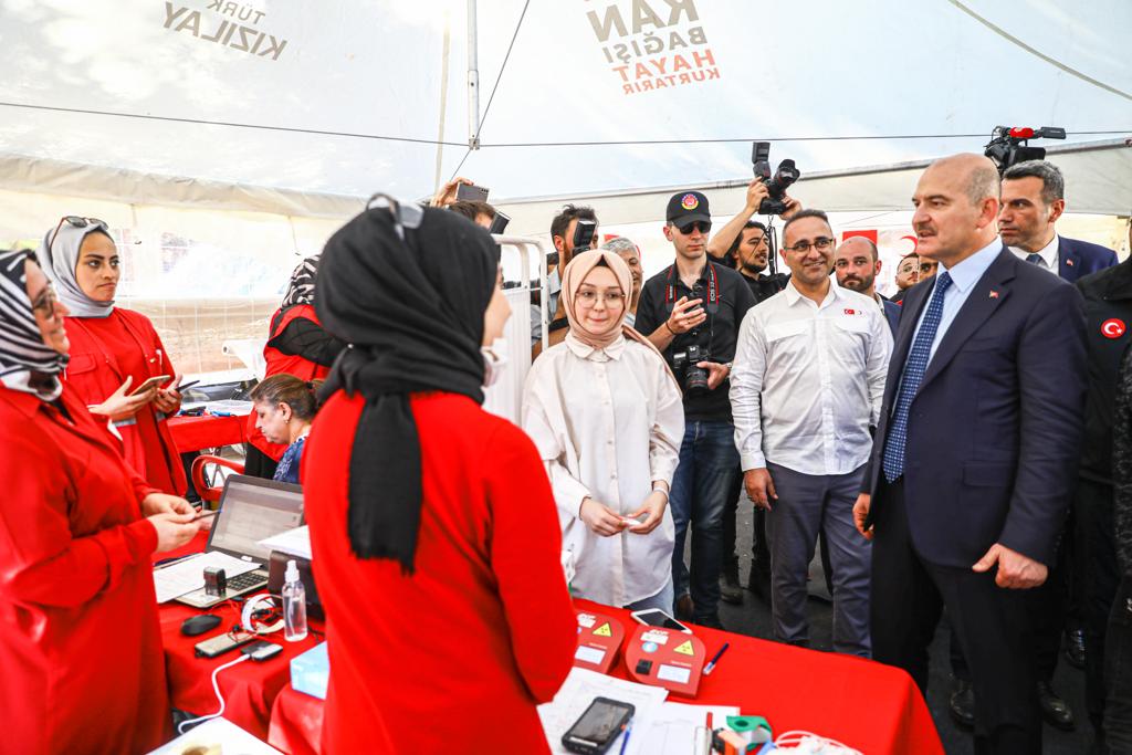 Bugün İstanbul'da personelimiz, gönüllülerimiz ve şubelerimizin katılımıyla Ulusal Tahliye, Yerleştirme ve Planlama Tatbikatı gerçekleştirdik.