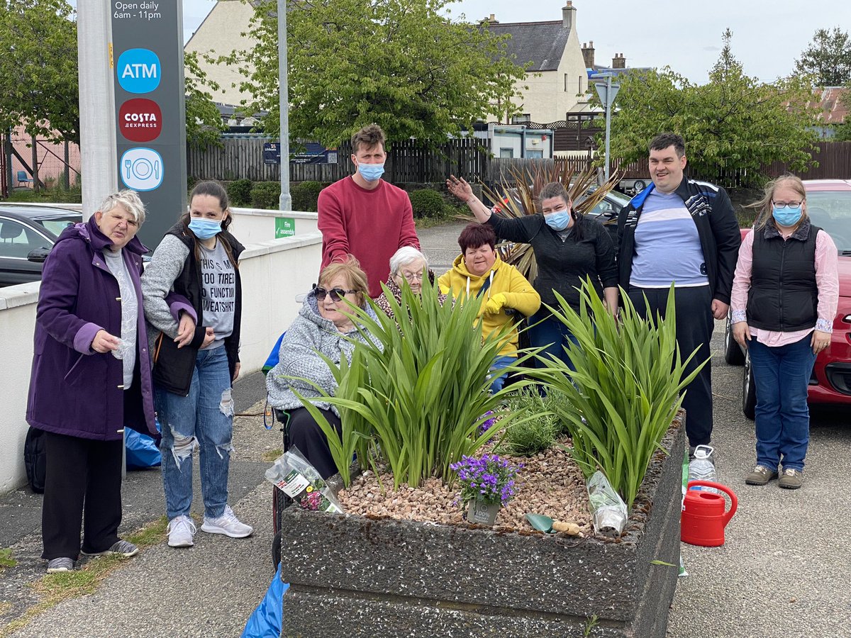 PaulMcPCoop's tweet photo. Met an amazing organisation today #KeySupports in #Invergordon doing great work with fantastic people and they are submitting application for #LocalCommunityFund Becoming a Member benefits your local community #WhatAnExample @__Stephenk__ @PaulThomson3231 @CoopFayB https://t.co/8qrNJzN4yL