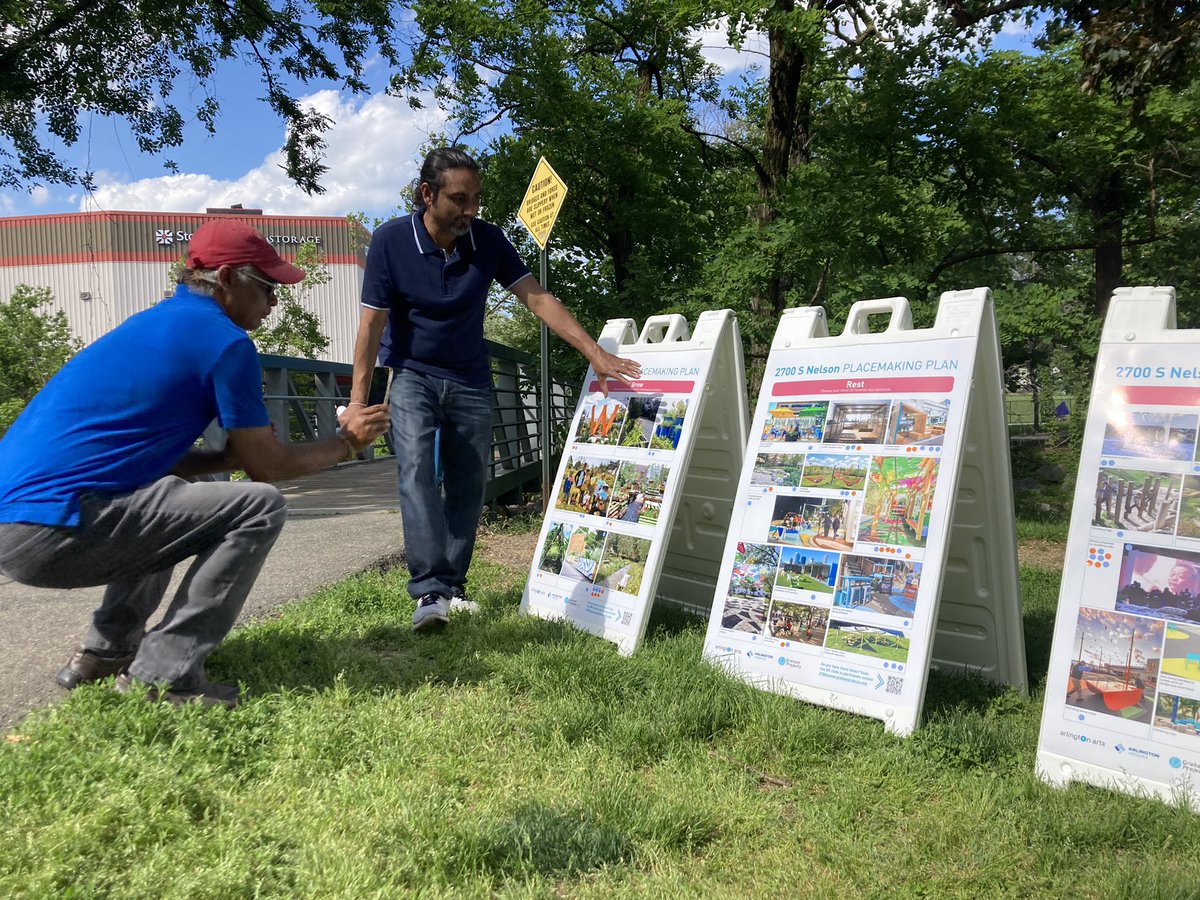 grahamprojects's tweet photo. Good times yesterday with @ARL_Arts collecting community input for the design of our 2700 S Nelson Placemaking Plan! #grahamprojects #makeplacehappen https://t.co/QuicLNwMqq