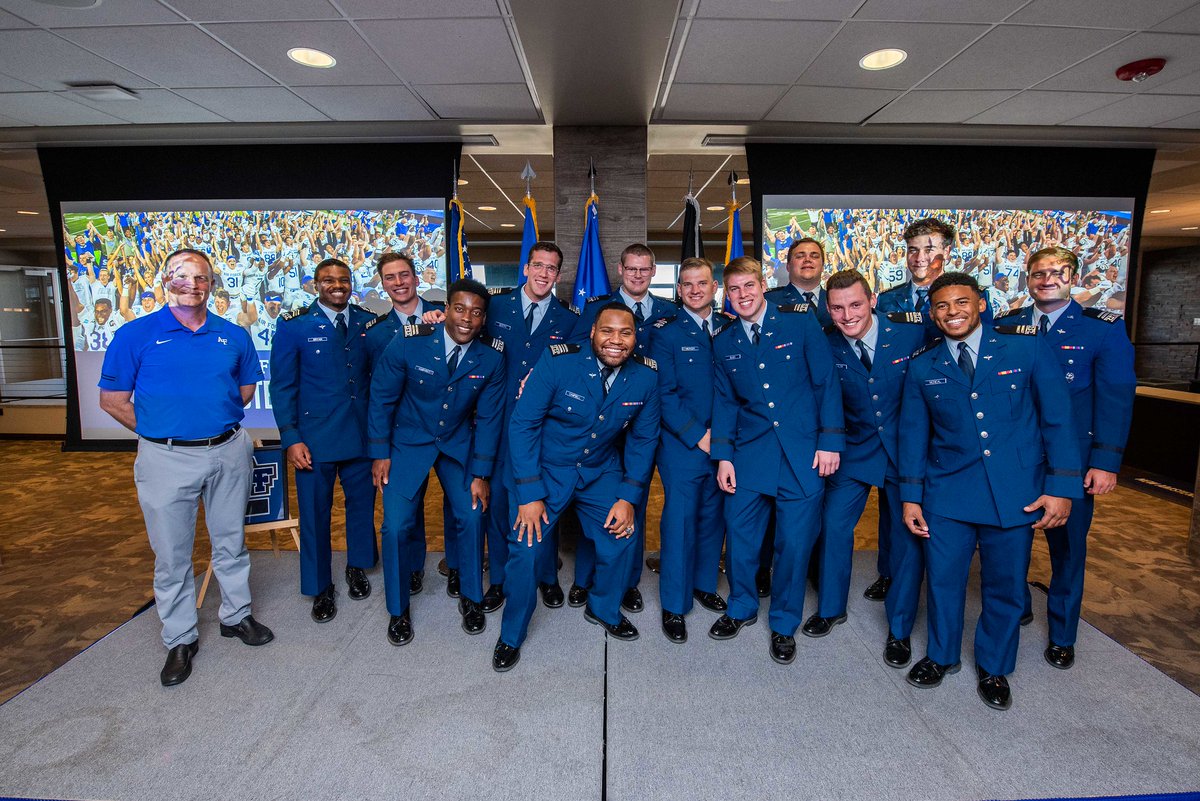 AF_Football's tweet photo. Graduation is just days away for this crew! 🙌 https://t.co/8MS7QeOixP