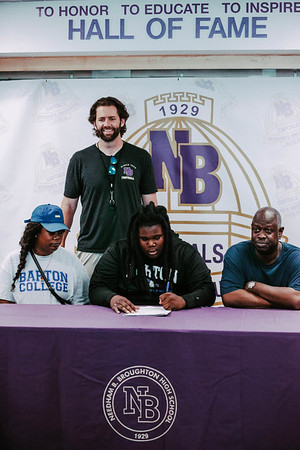 CAPSfootball's tweet photo. Congratulations to Zyire Cowan-Curley on signing his letter of intent to @barton_fb #skocaps 

📸: @Hugocorchiani13 https://t.co/2Qx5FVPt9l