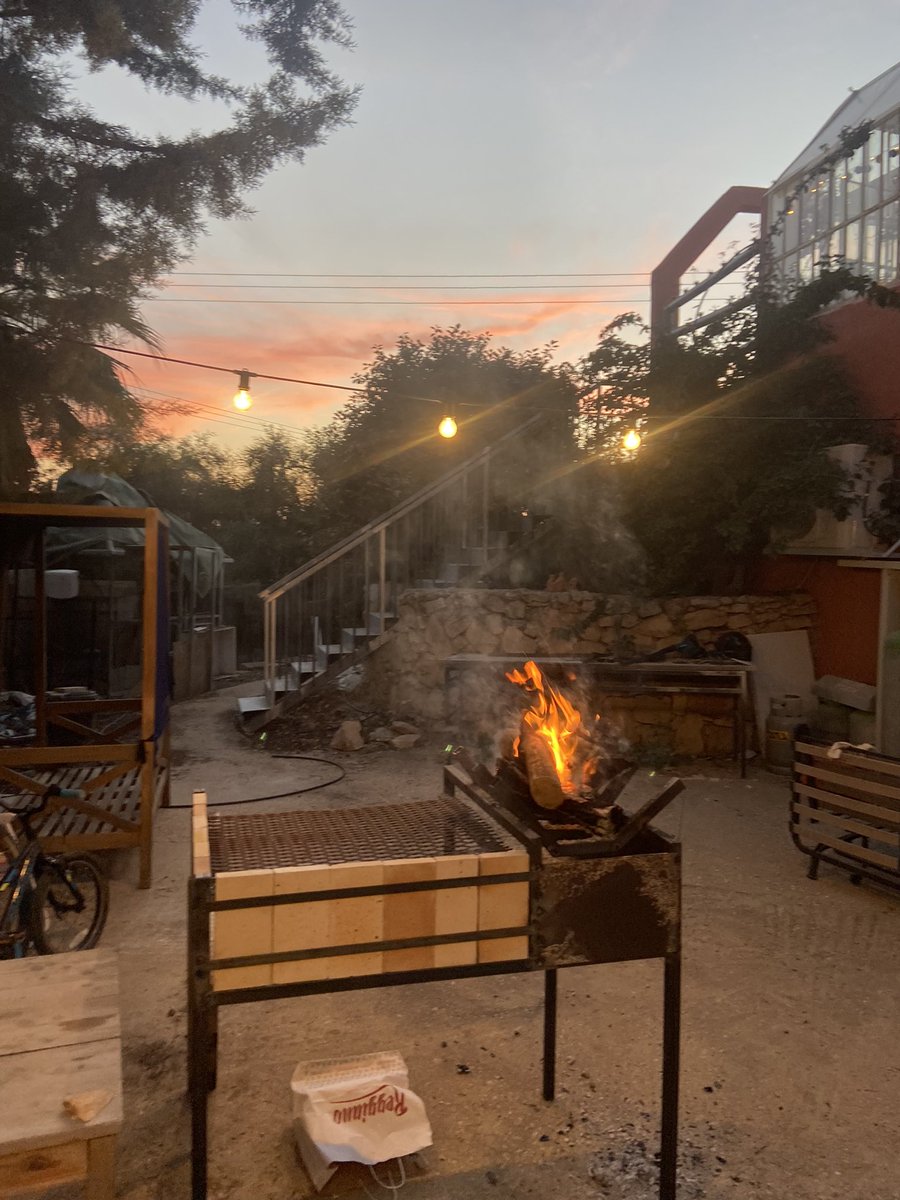 YairMoss's tweet photo. Finally the gates of #kokundu are opening up. Finished building my #parrilla https://t.co/Pis7iBnION