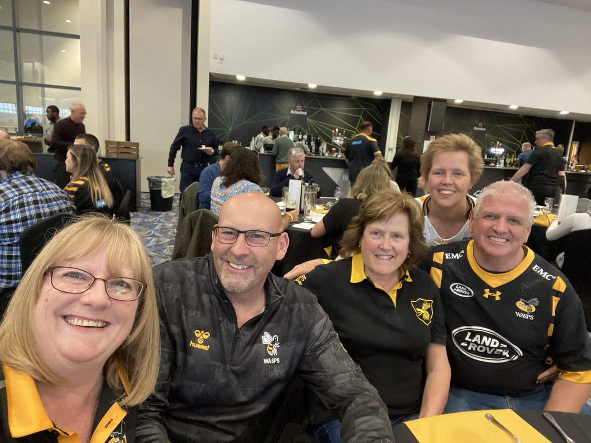 UKAFS247's tweet photo. Good luck boys. @WaspsRugby @SaleSharksRugby #CBSFanWall https://t.co/IOgTDP0KCU