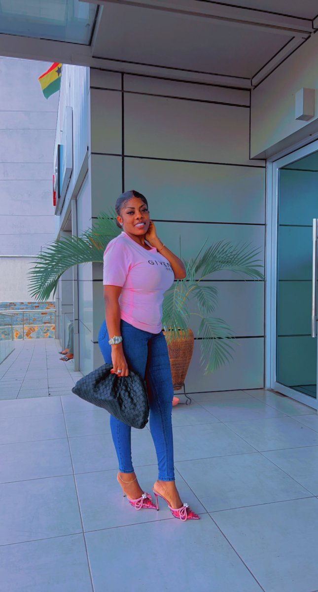 nana aba tweet media