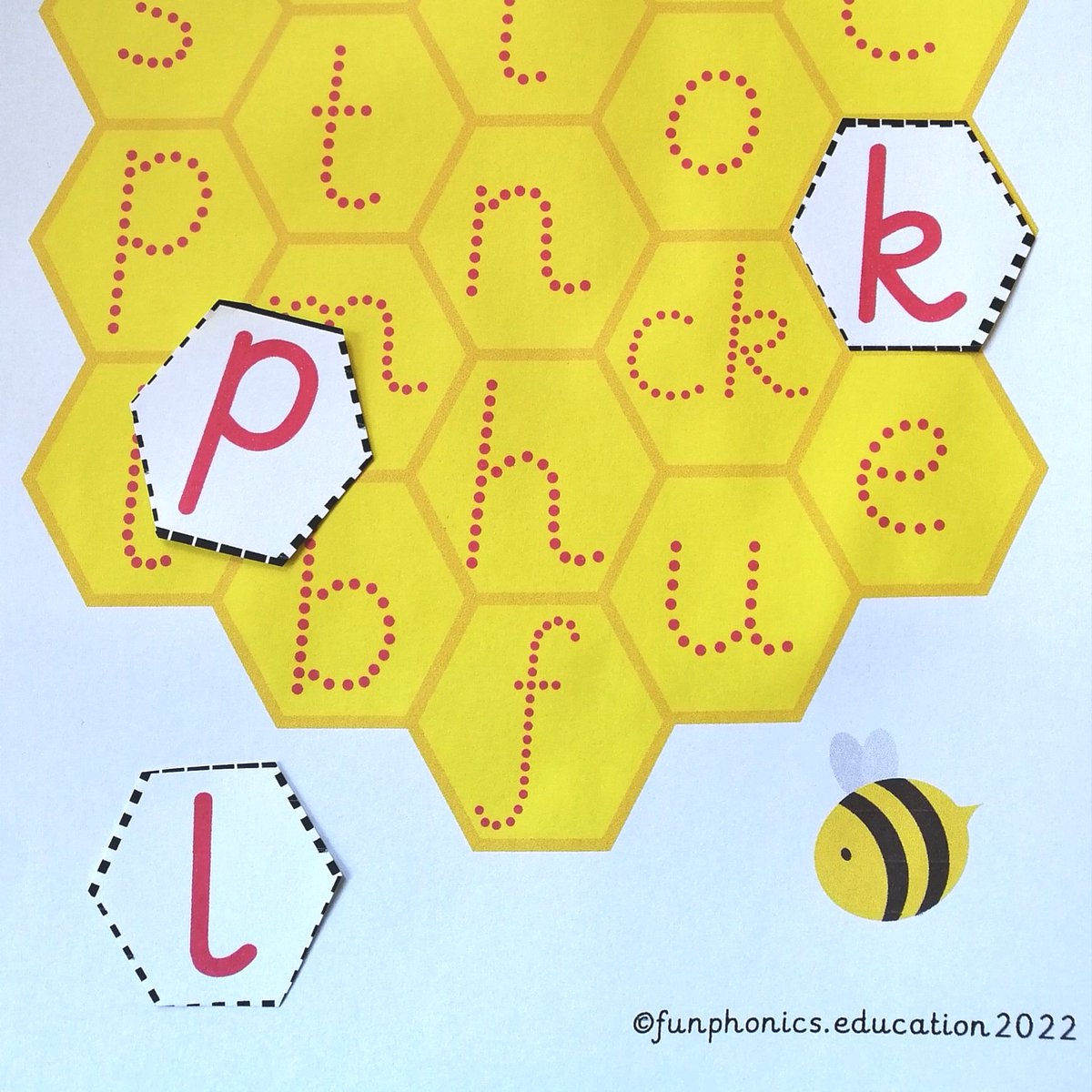 Happy World Bee Day! 🐝 - mailchi.mp/funphonics/wor…