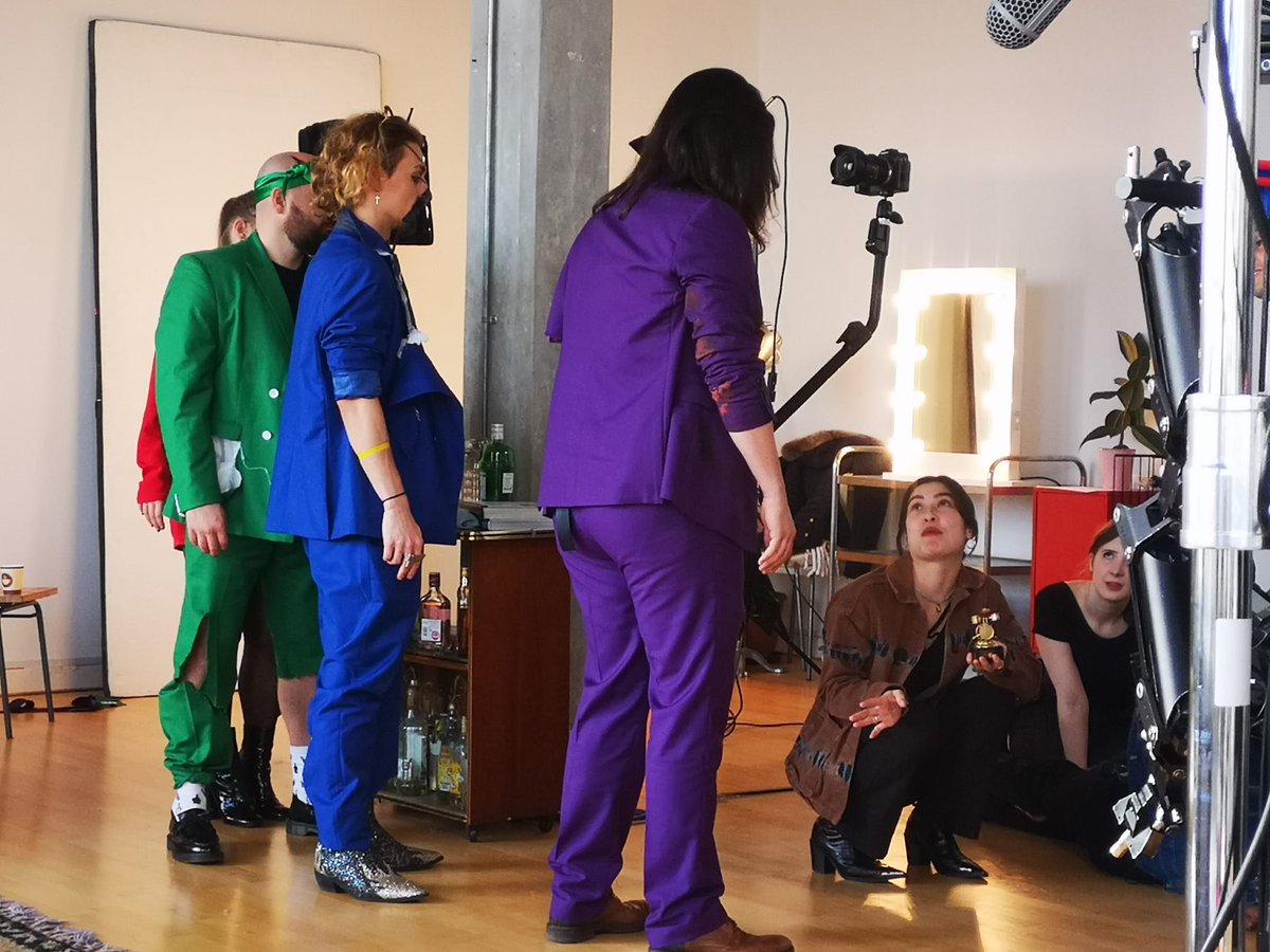 Filming in DehavStudios last year for the third part of Murder Ballads. 

Here is a behind the scenes look at shooting <a href="/NiccyHLin/">Niccy Lin</a> and <a href="/RhiannConnor/">Rhiann Connor</a> as Megan and Brian. 

Just about to start editing this part.