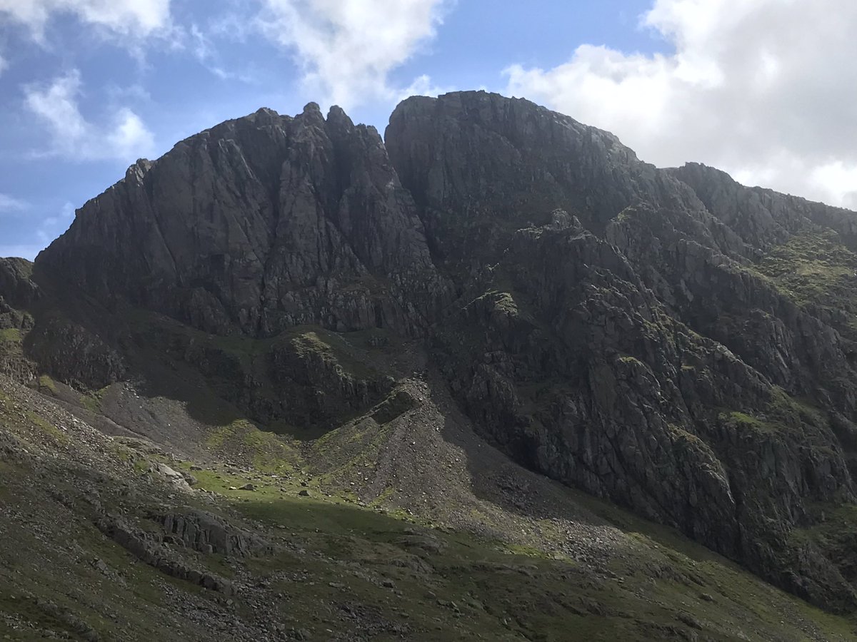 rickcotterill's tweet photo. @winterfoldhs Year 7 some of the stunning landscape and fantastic weather we have enjoyed this week https://t.co/sxx8nIKnkK