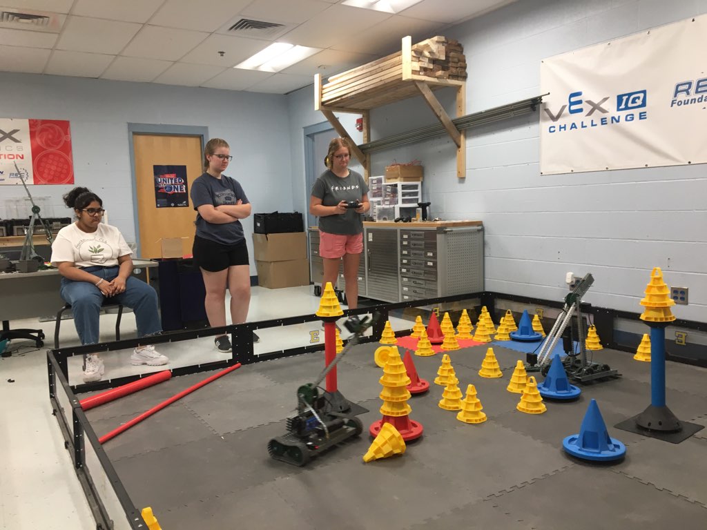 EisWorkforce's tweet photo. In Mrs. Mills' Engineering 2 (1st period class), the Vex Championship goes to the Stegosaurus team (girl’s). They beat Fred’s team 90-71. #girlsruletheworld @Hogue_Mills https://t.co/4WyMMNn2ap