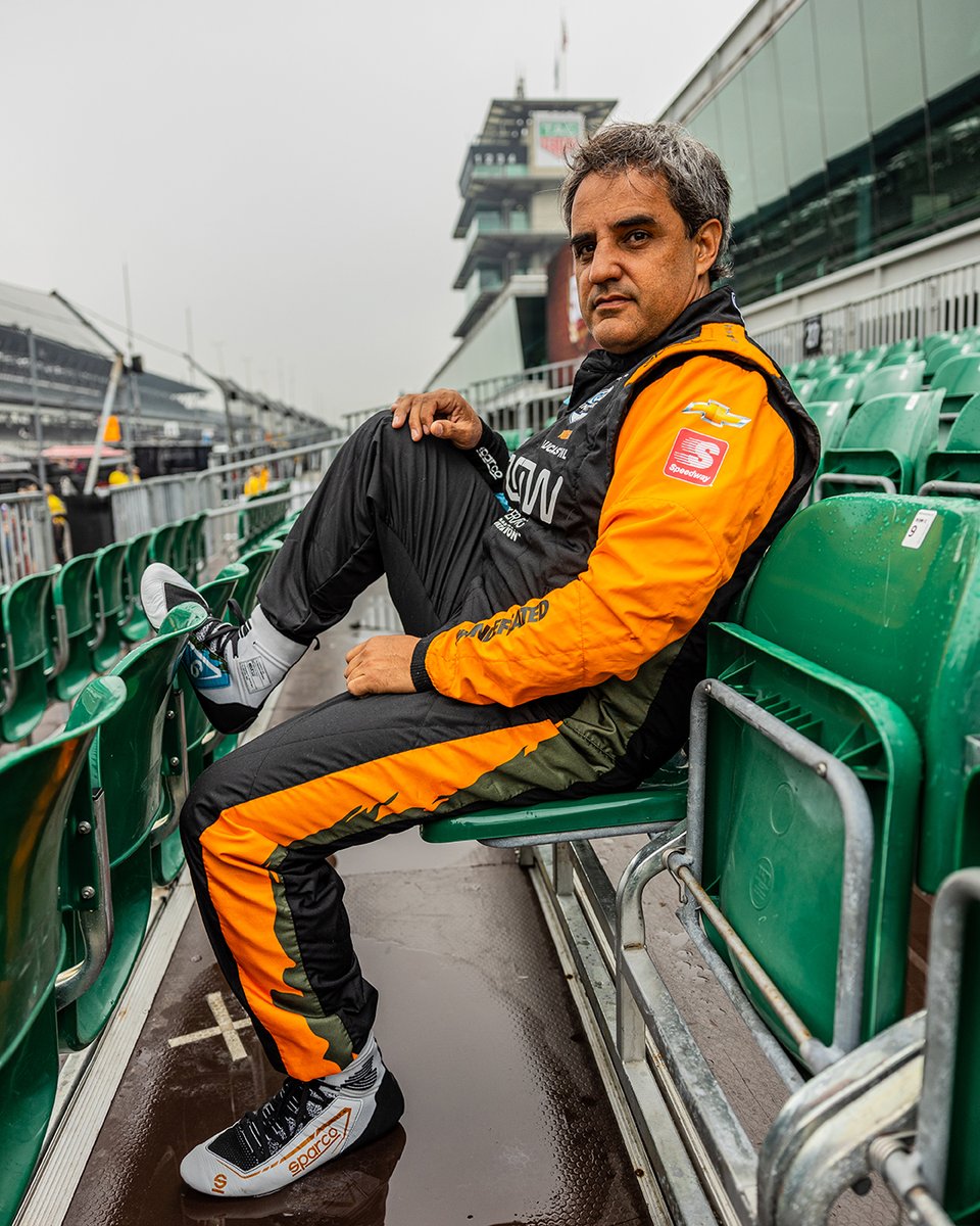 ArrowMcLaren's tweet photo. The legend. 🔥 https://t.co/Tzrp2CP3EM