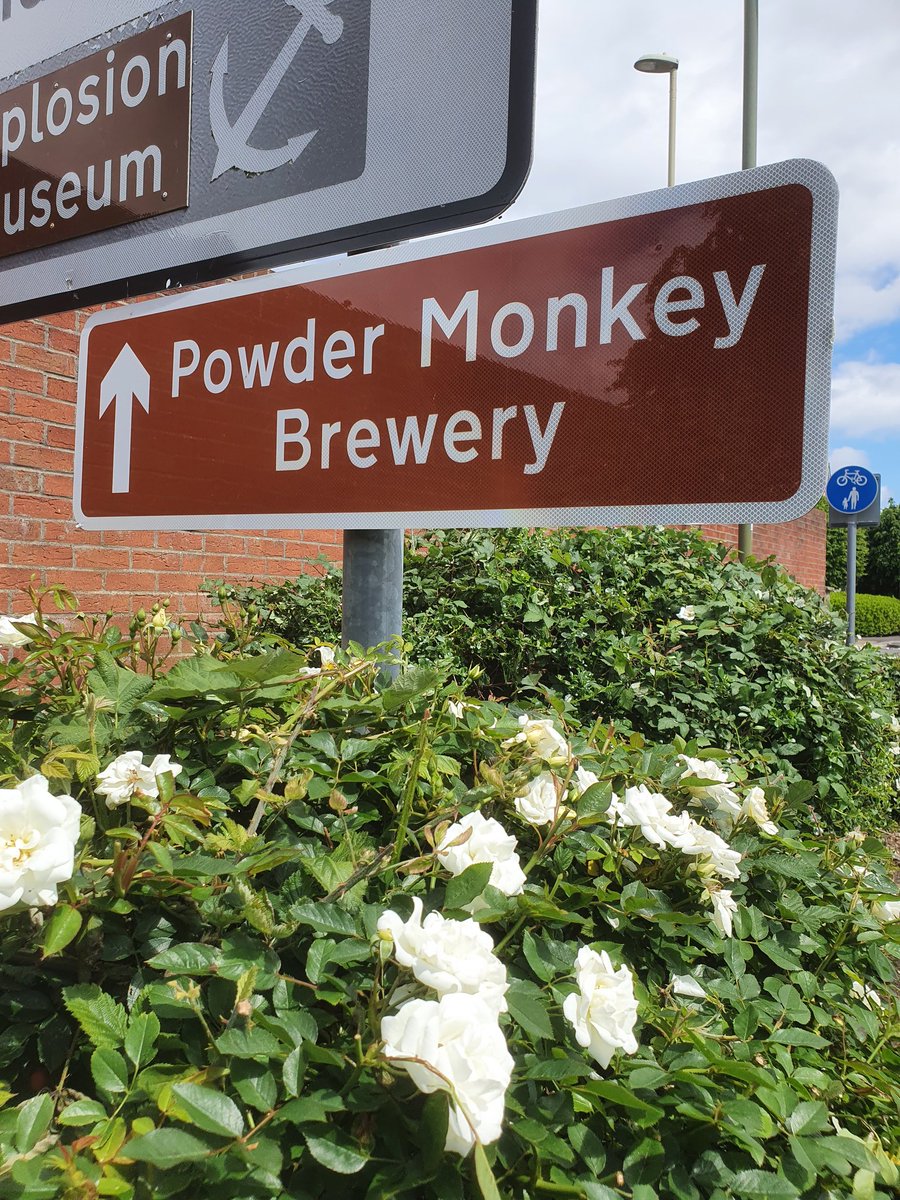 Pritchard_Arch's tweet photo. Guess where I been off to this afternoon......business of course

@PMBrewCo

#newsigns #branding #brewery #priddyshard #Gosport https://t.co/rgFLCmZjT3