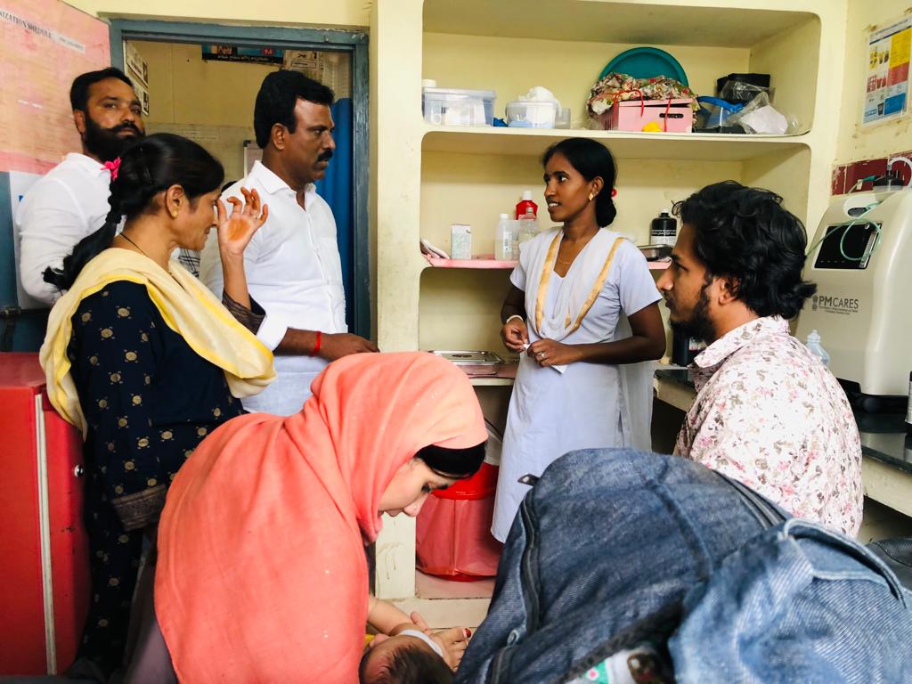 meegmr's tweet photo. Found an accident on my way to #devarakadraassembly&immediately took responsibility as a citizen to shift them to their respective premises post the required medical assistance
@RahulGandhi @manickamtagore @priyankagandhi @revanth_anumula @MYaskhi @KomatireddyKVR @kcvenugopalmp https://t.co/p5yPUPPFWp