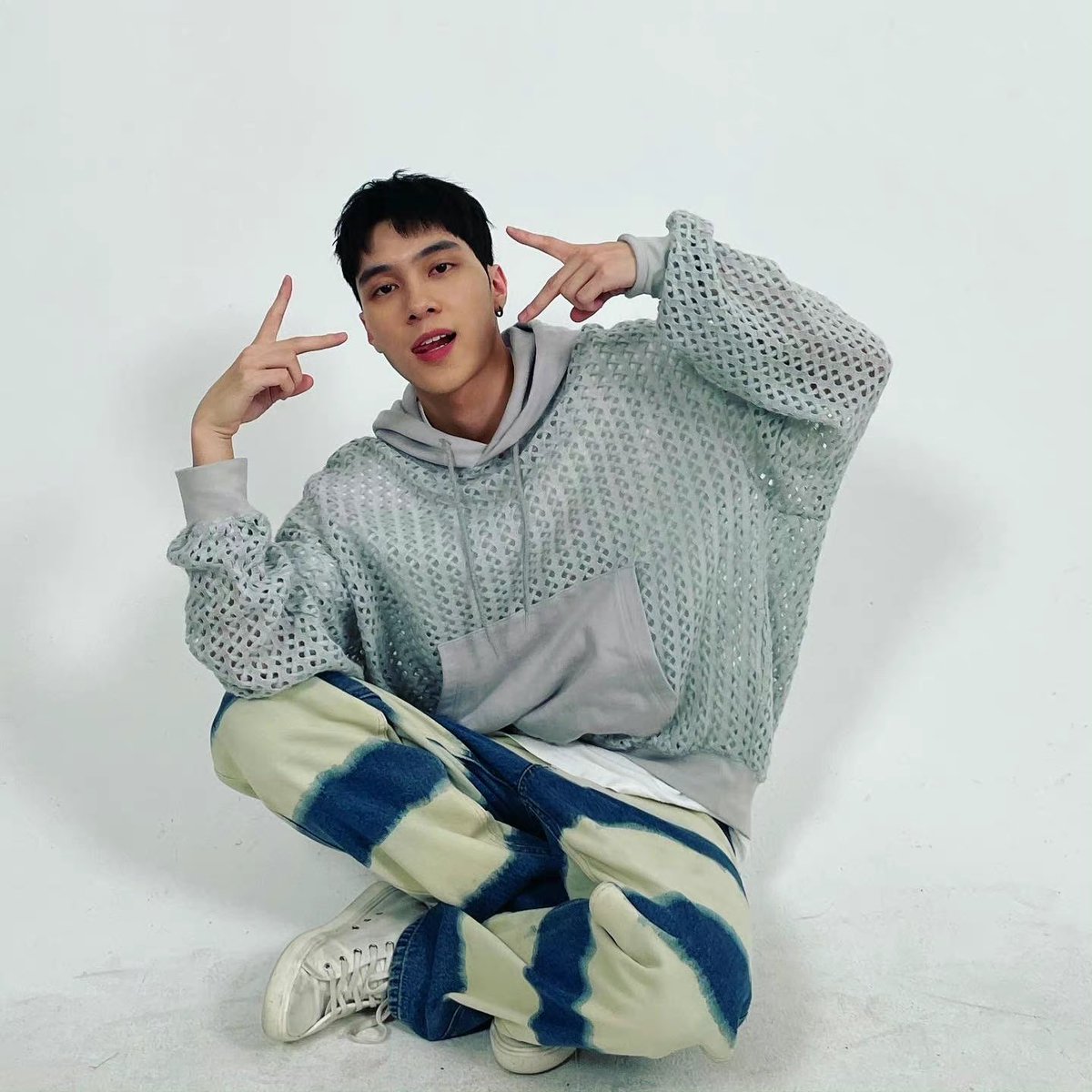 #HENDERY Instagram and Weibo Update