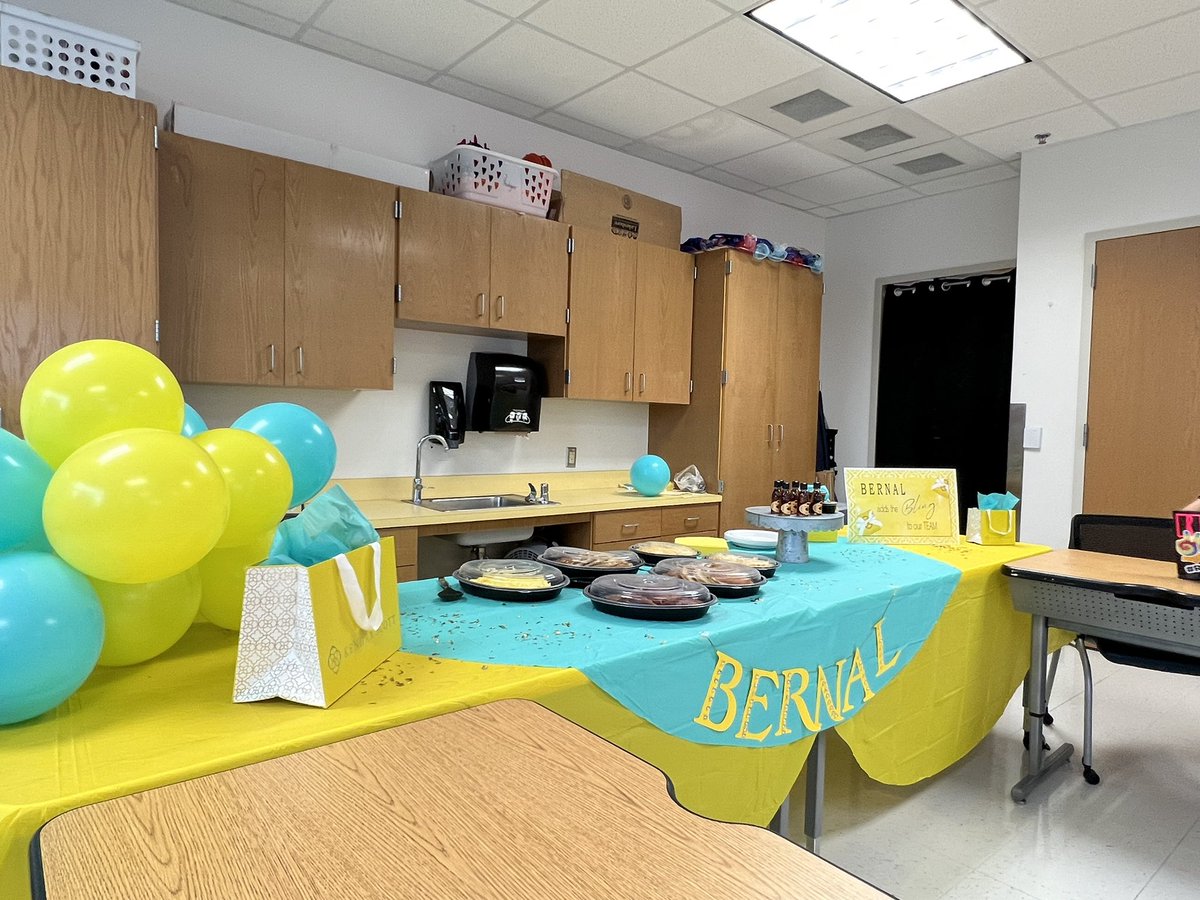 PrincipalBernal's tweet photo. Surprised by my A-team! Touched by their thoughtfulness and generosity!β€οΈβ€οΈβ€οΈ #nationaleducationalbossesweek https://t.co/iXGpNgdeTp