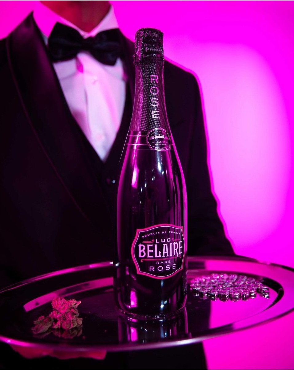 KINGTEEDEE3545's tweet photo. I never Imagine being called by BELAIRE straight from France.. lord I thank you ... https://t.co/lmdqtTRX4l
