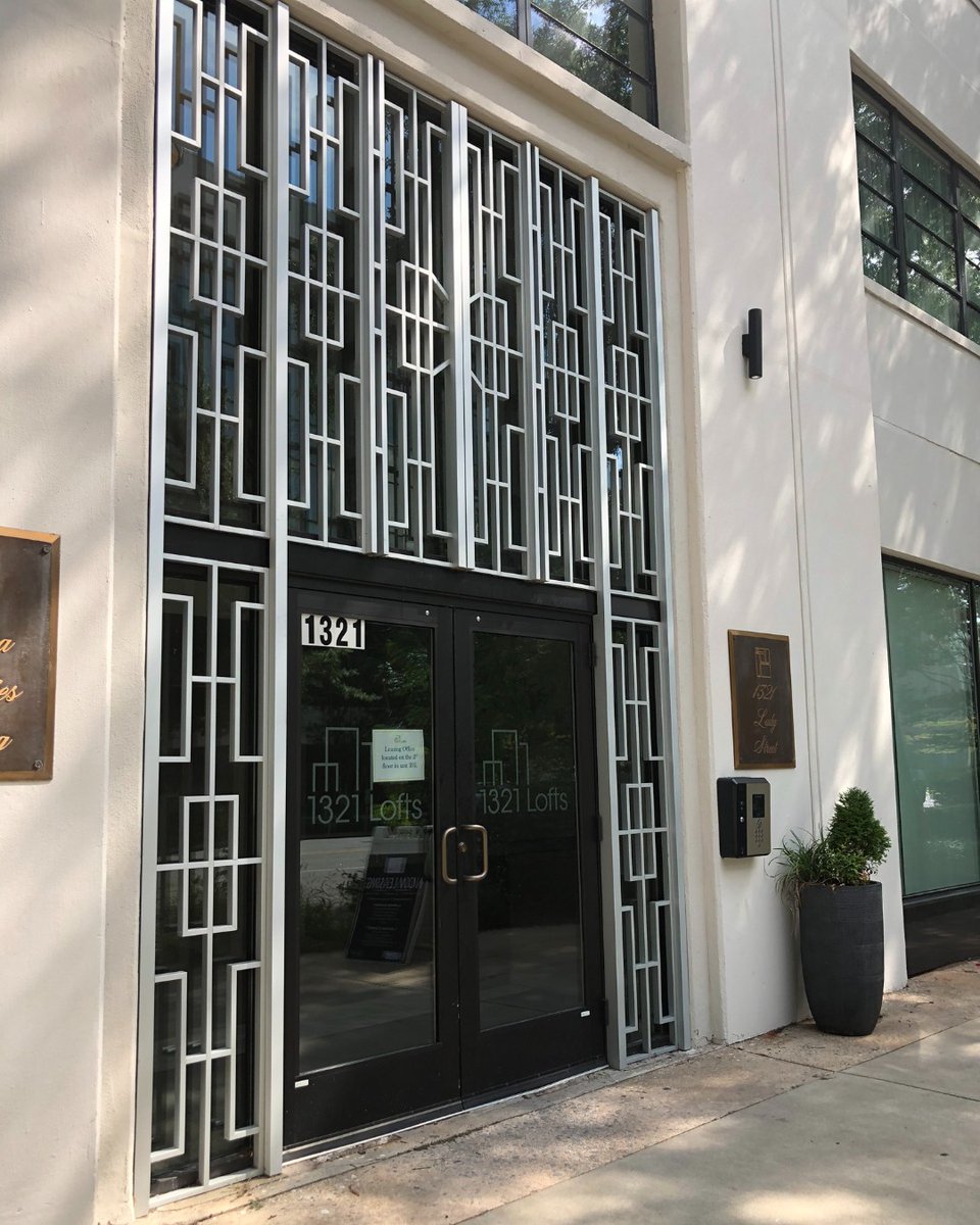 CapitolPlaces's tweet photo. 1321 Lofts is located conveniently in downtown Columbia! Call us today for availability!
(803) 779-5171
https://t.co/s8EZq3kTrg
https://t.co/wtKbnZmuos
.
.
.
#CapitolPlaces #apartmentlife #downtownliving #syncoproperties #mainstcolasc #mainstdistrict #realcolumbiasc #discoversc https://t.co/qalC5yDQfo