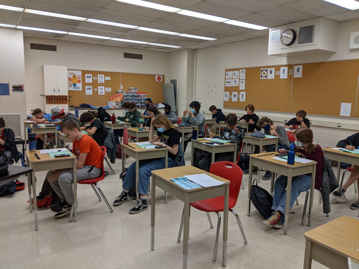 orr_daniel's tweet photo. Félicitations à nos dragons pour leur participation au concours #Gauss de @UWaterlooCEMC mercredi! #TOOU @TorontoOuest @CSViamonde https://t.co/d3Bl4ZGAT3