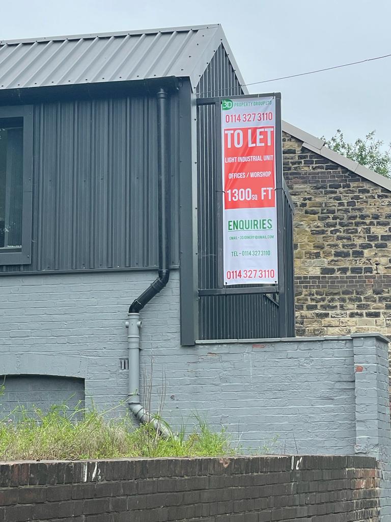 dleesley89's tweet photo. Industrial unit available for rent. Spacious workshop on the ground floor with new offices above. Close to meadowhall. DM for prices/more info @3D_Joinery RTs appreciated https://t.co/bMwjf3nw3d