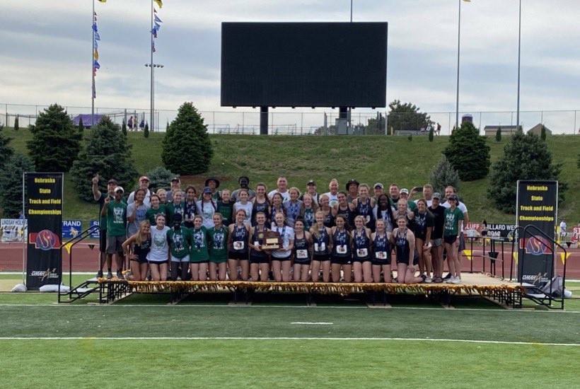 tbarada2's tweet photo. So my high jumpers did a little thing this week at the state meet. 
6th Ben
5th Tatum
7th Jocelyn
8th Regan
#proudcoach
@lsw_track https://t.co/bfDO9i6MZd