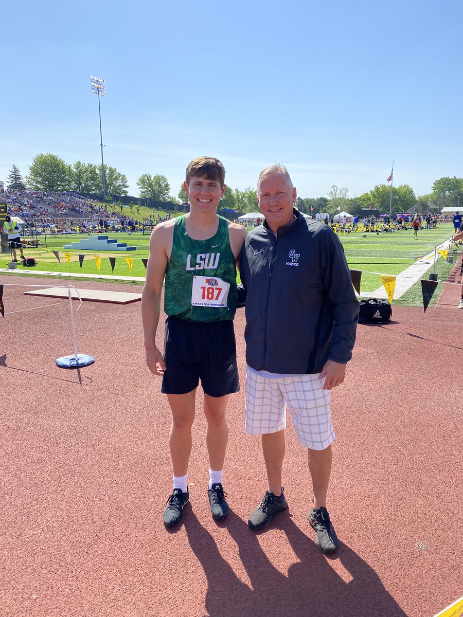 tbarada2's tweet photo. So my high jumpers did a little thing this week at the state meet. 
6th Ben
5th Tatum
7th Jocelyn
8th Regan
#proudcoach
@lsw_track https://t.co/bfDO9i6MZd