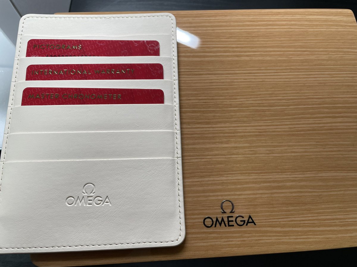 madao_niconico's tweet photo. スピードマスターでもシーマスターでもなく選ばれたのはグローブマスターでした
#omega
#globemaster
#masterchronometer
#腕時計好きと繋がりたい https://t.co/VzLMnHjjj7